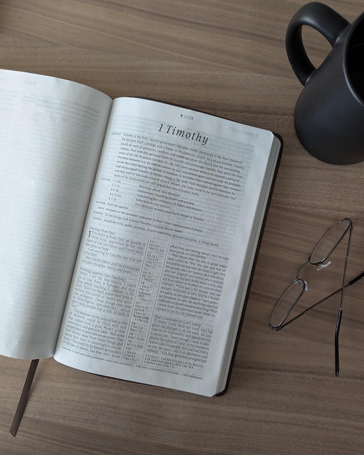 NLT Large Print Thinline Center-Column Reference Bible, Filament Enabled (Leathe