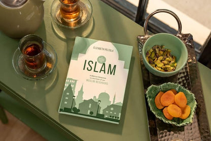 Short Guide to Islam: A Biblical Response to the Faith by Beth Peltola