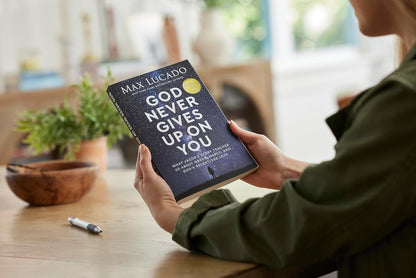God Never Gives Up On You H/C by Max Lucado