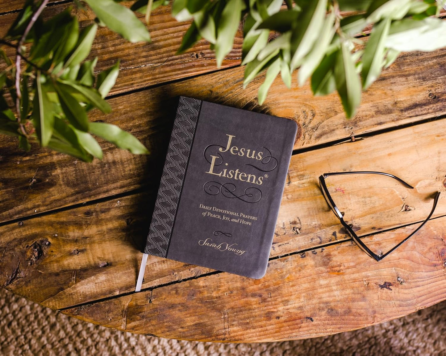 Jesus Listens - Daily Devotional Prayers of Peace, Joy and Hope by Sarah Young