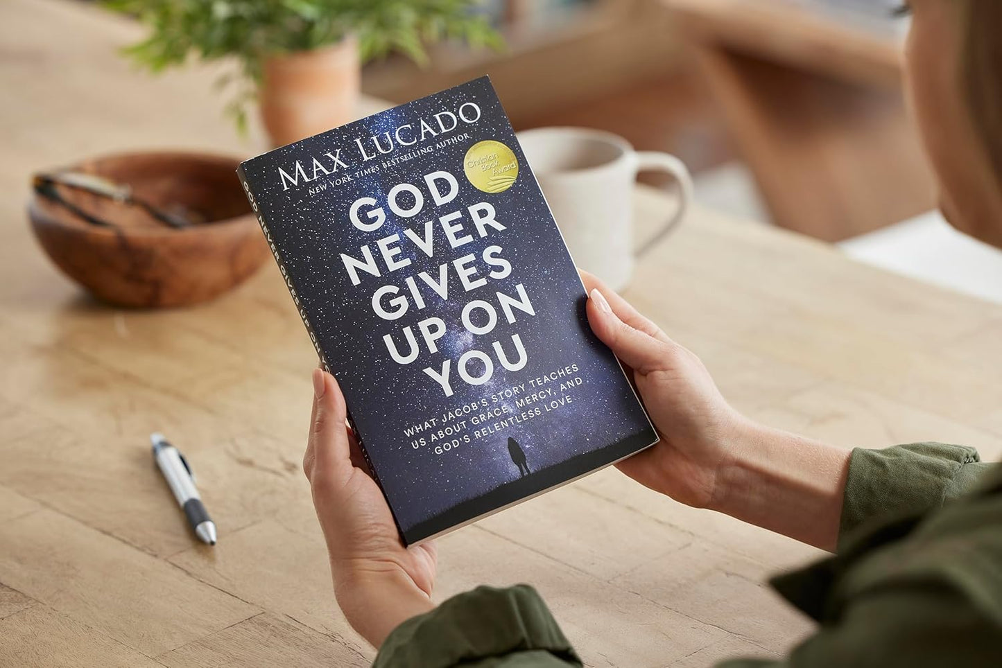 God Never Gives Up On You H/C by Max Lucado
