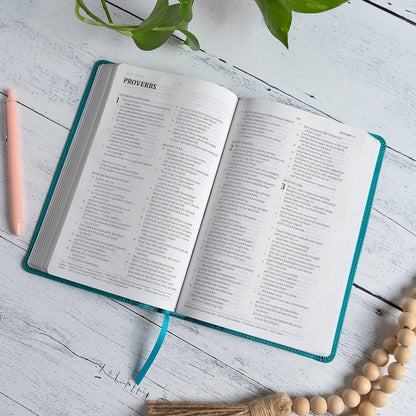 CSB Thinline Bible, Teal LeatherTouch, Red Letter, Presentation Page, Sewn Bindi