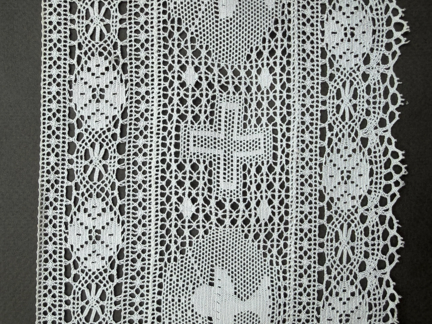White Cotton Lace Trim 150mm wide - wave edge