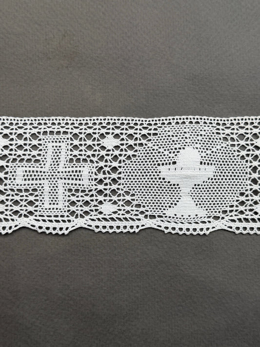 White Cotton Lace Trim with Wave Edge 60mm wide