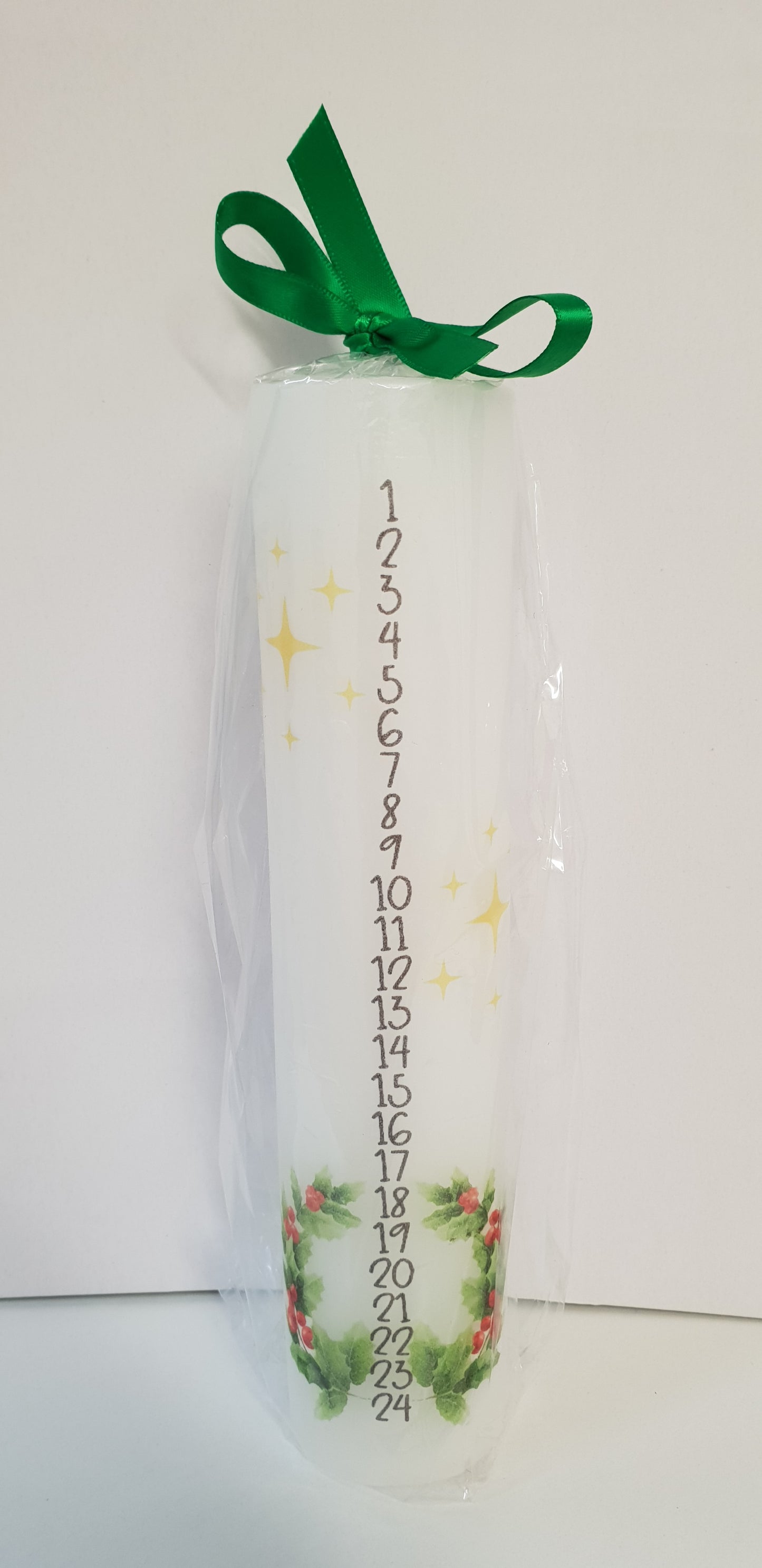 Advent Candle with Numbers and Holly